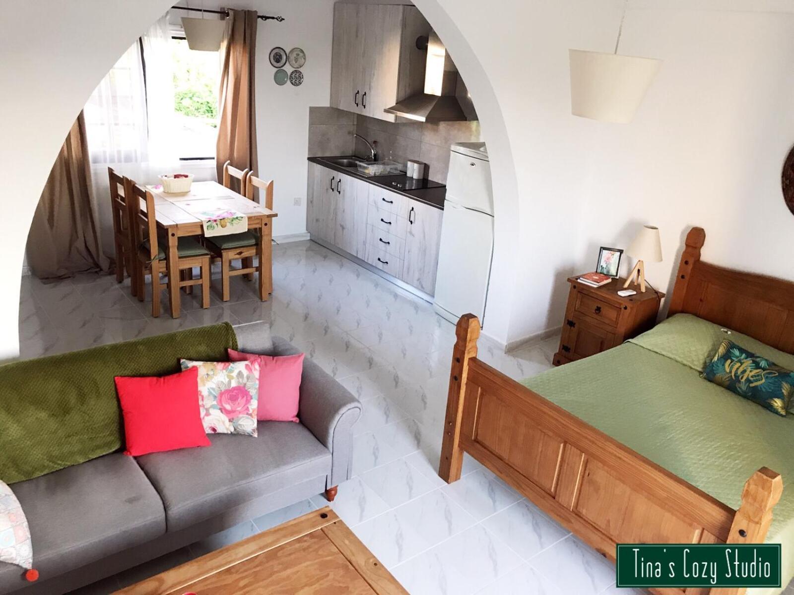 Tina'S Cozy Studio Polis Dış mekan fotoğraf